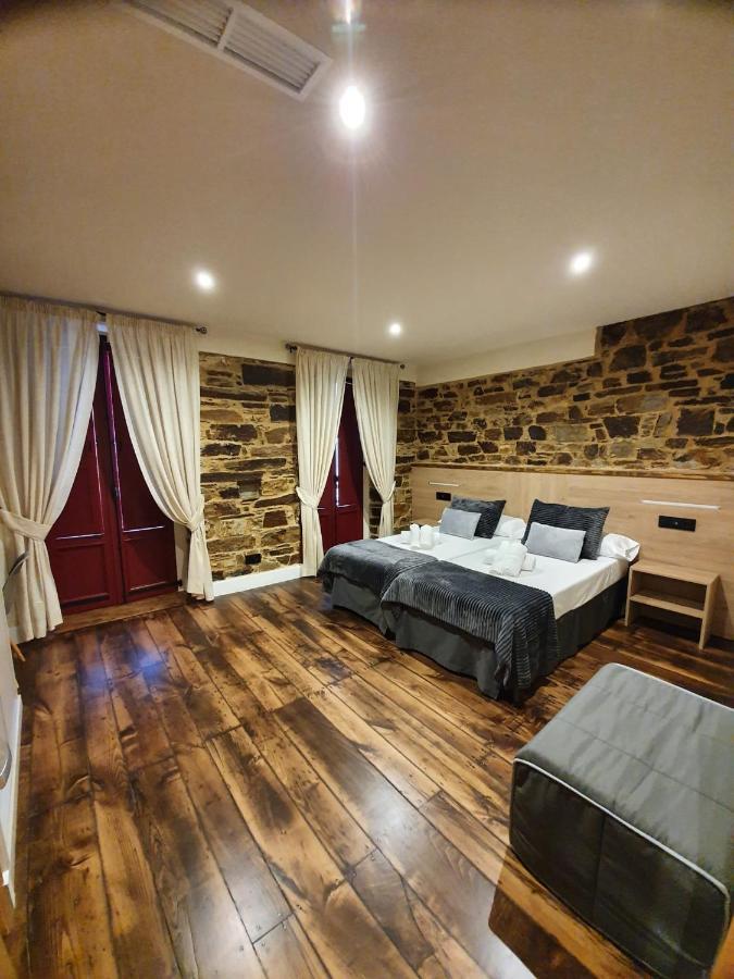 Albergue Casa Cuartel A Fonsagrada Ngoại thất bức ảnh