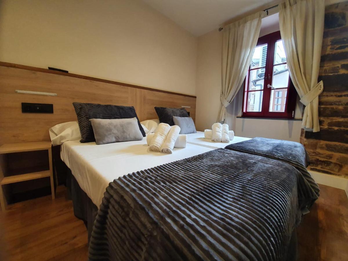 Albergue Casa Cuartel A Fonsagrada Ngoại thất bức ảnh
