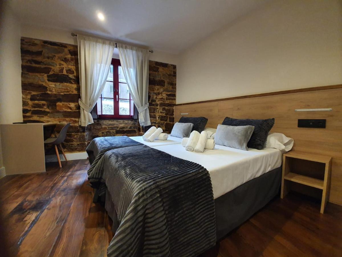 Albergue Casa Cuartel A Fonsagrada Ngoại thất bức ảnh