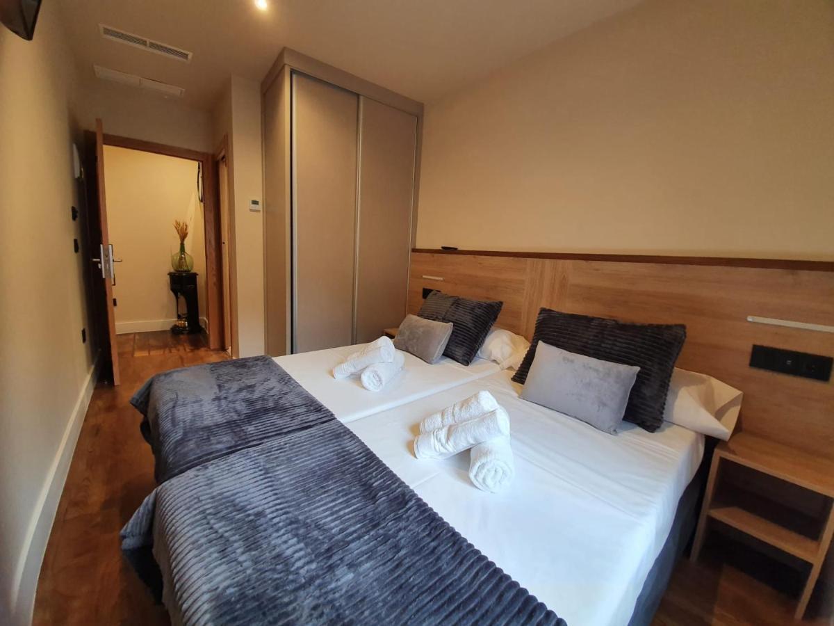 Albergue Casa Cuartel A Fonsagrada Ngoại thất bức ảnh