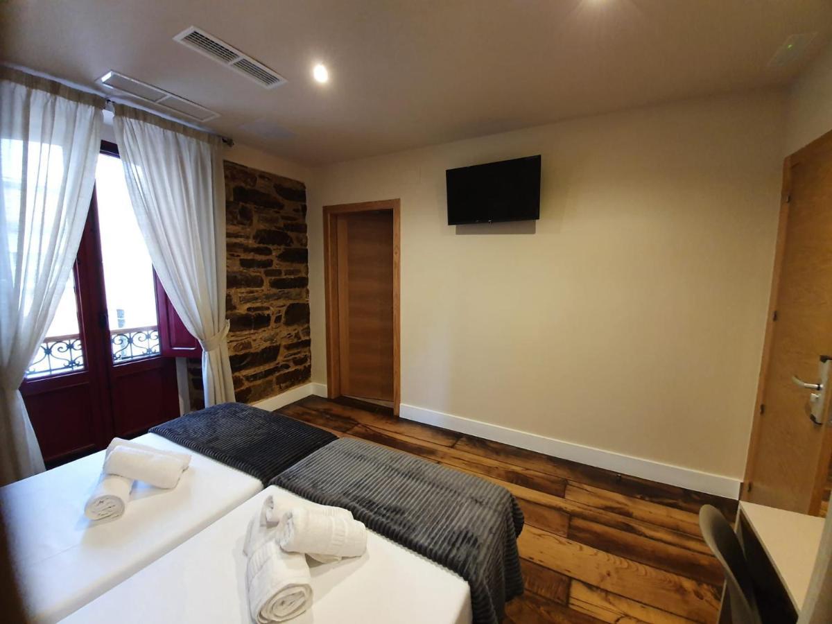 Albergue Casa Cuartel A Fonsagrada Ngoại thất bức ảnh