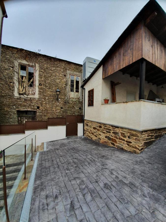 Albergue Casa Cuartel A Fonsagrada Ngoại thất bức ảnh