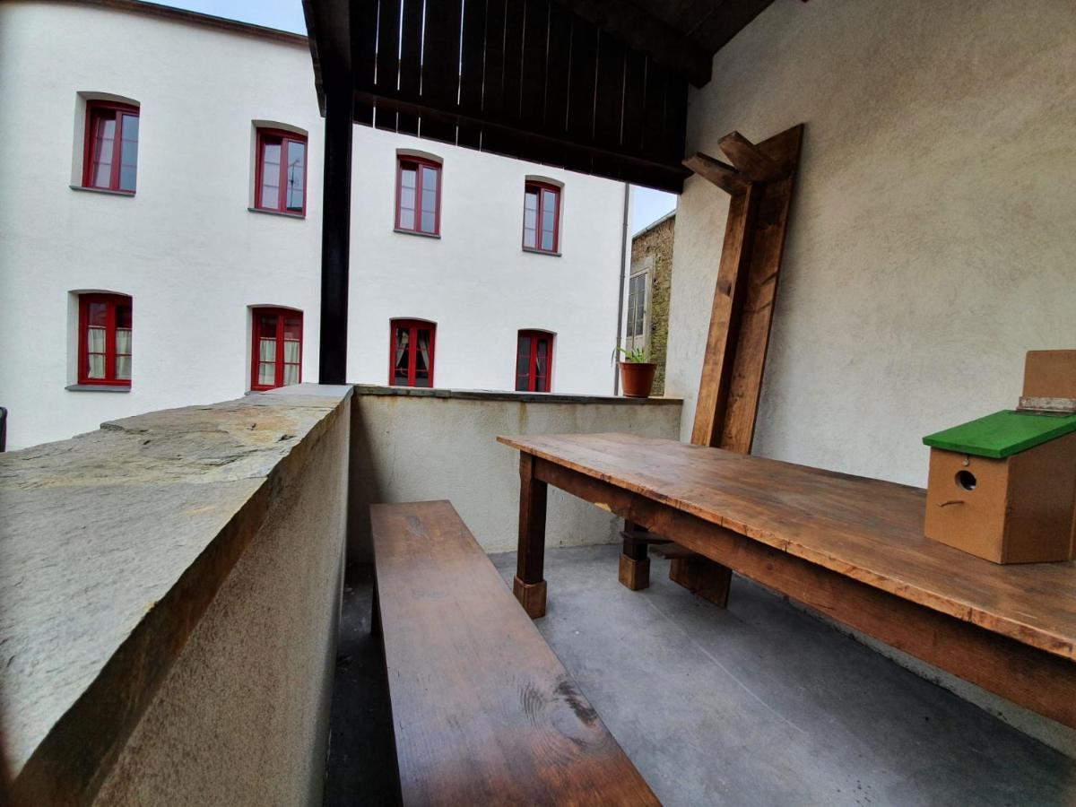 Albergue Casa Cuartel A Fonsagrada Ngoại thất bức ảnh